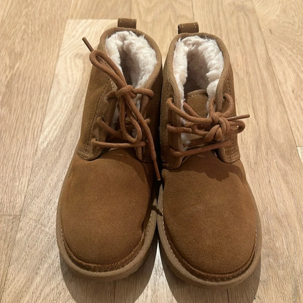 Ugg neumel, chestnut size 2 - Picture 1 of 1